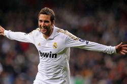 浓眉哥十连击惊艳赛场，DWG突破极限点燃全场