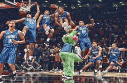 浓眉哥意外战胜法国队，战术调整引爆全场！全场沸腾不已