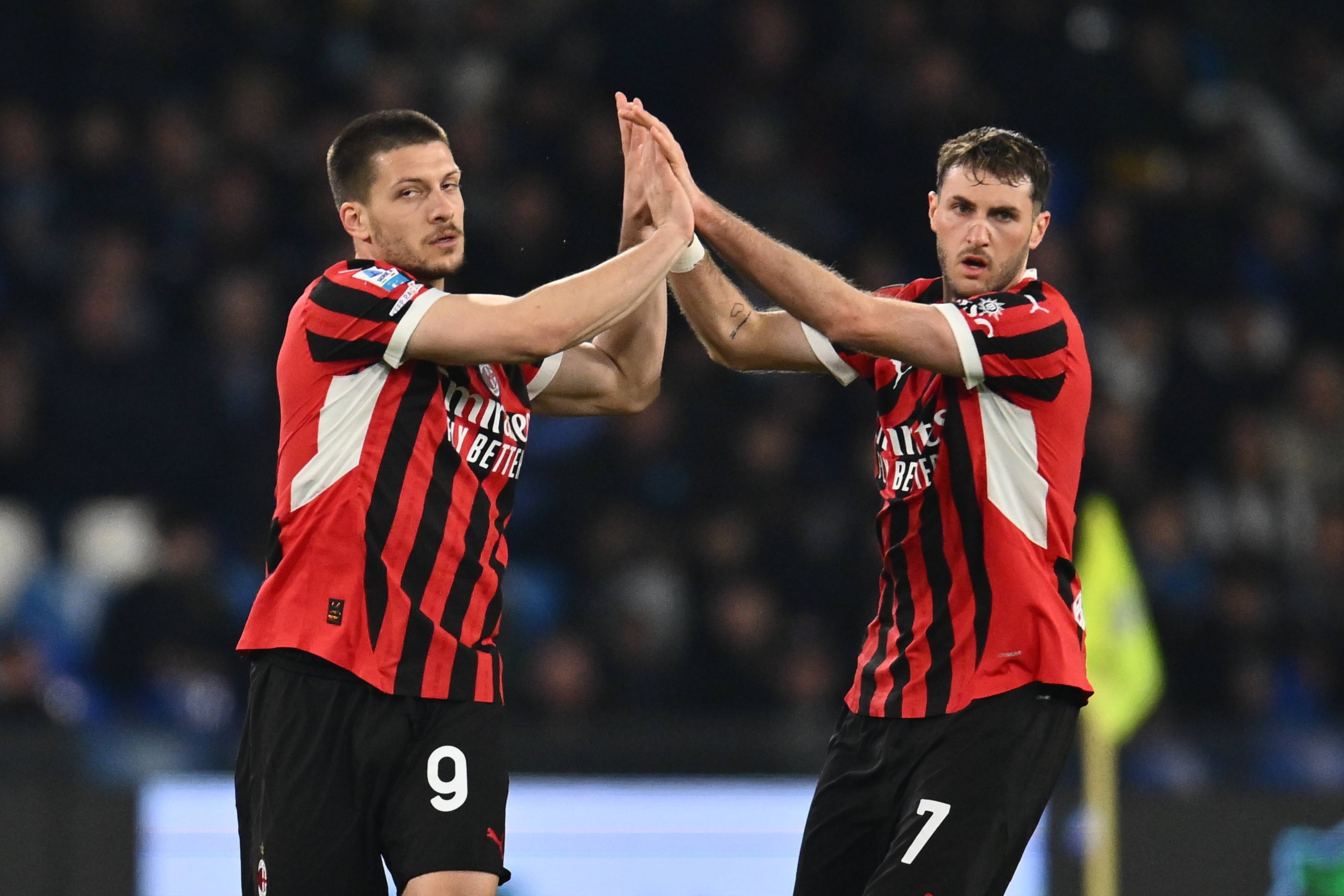  足协杯决赛激情夜！布伦森里突外投，罗马绝杀AC米兰